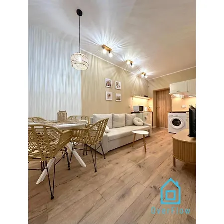Bohos Apartment -2 Min To City Center Gdynia & Seaside Exterior photo