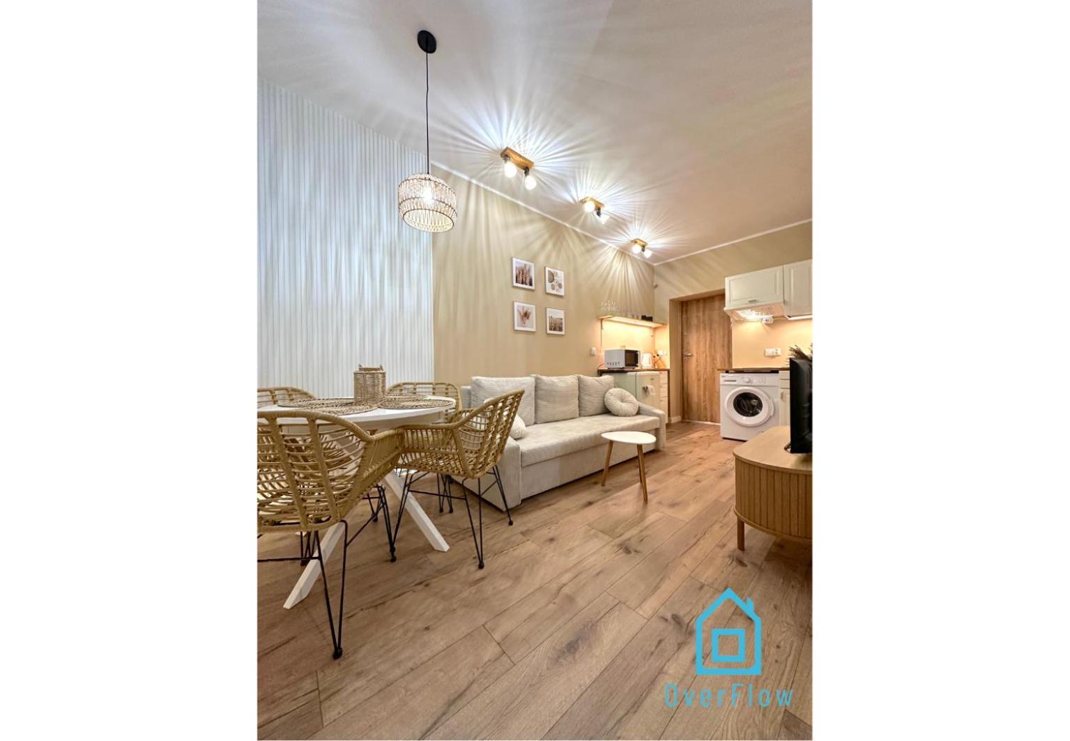 Apartament Bohos -2 Min To Center & Seaside *